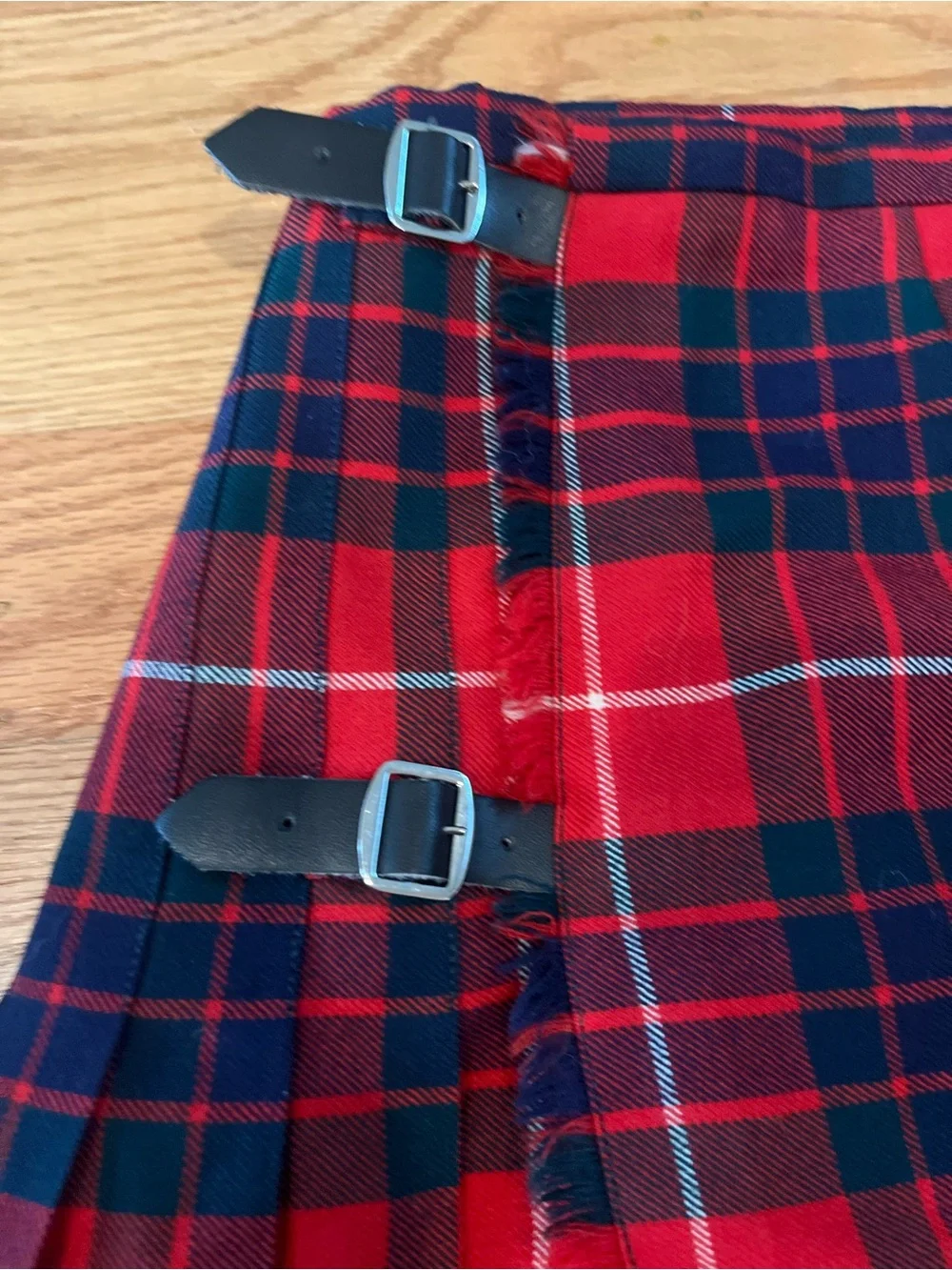 Geoffrey Tailor Scotland Pure Wool Tartan Kilt Skirt Red Plaid Vintage